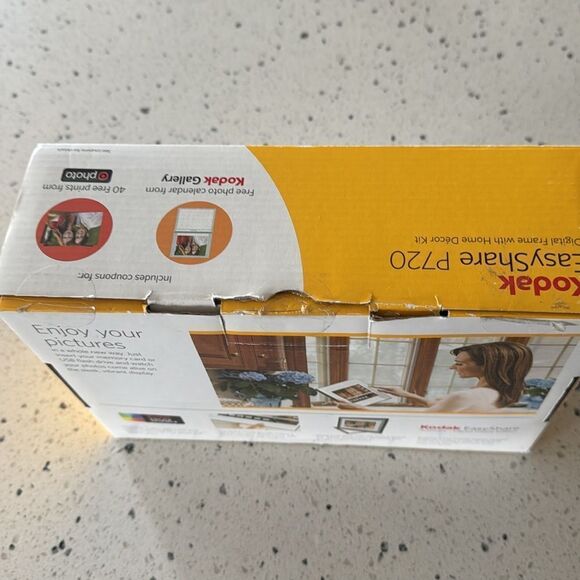 Kodak EasyShare P720 Digital Frame 7” with Home Decor Kit NOB - Picture 3 of 8